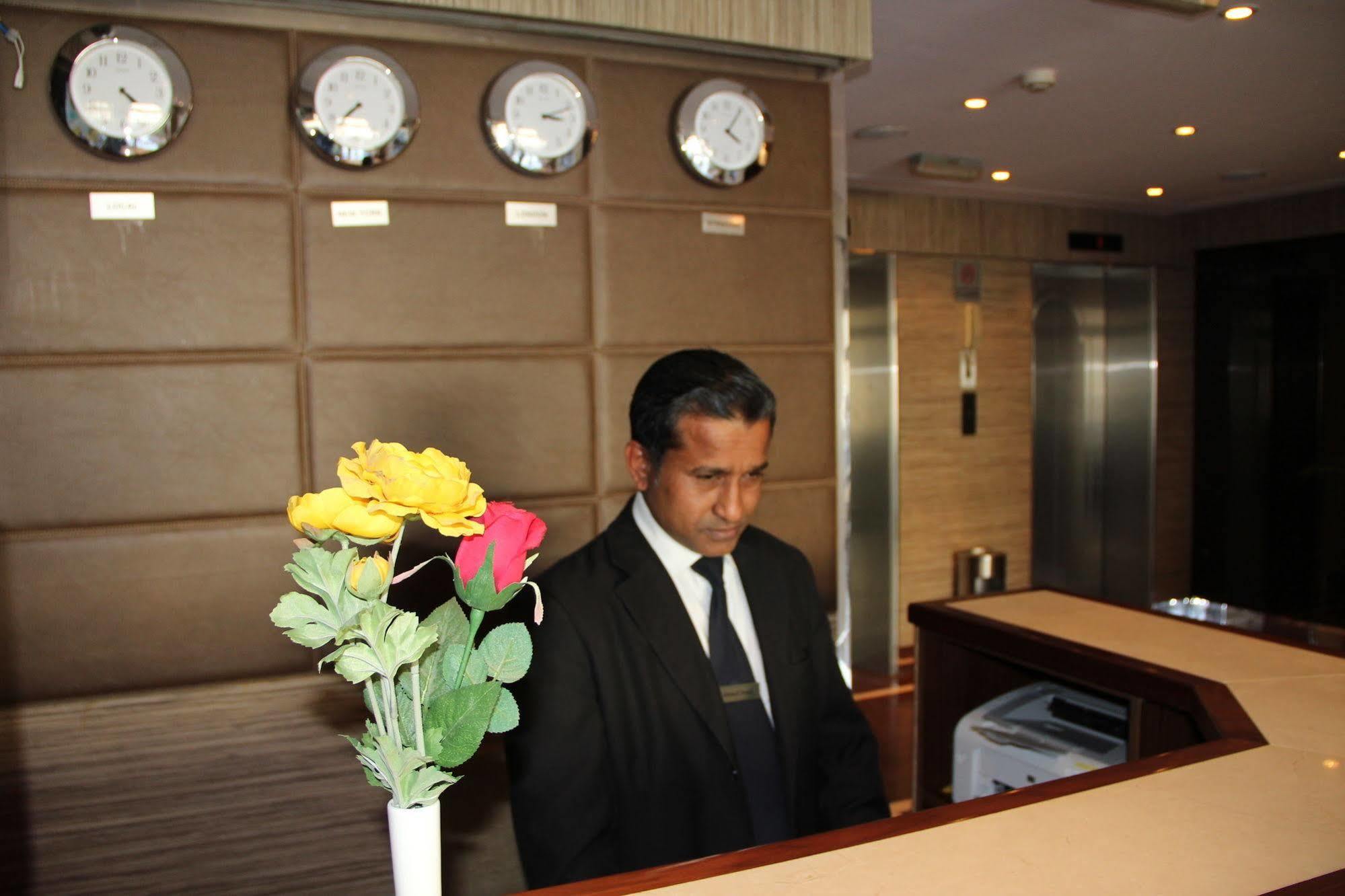 Downtown Plaza Hotel Apartment Pet Friendly Abu Dhabi Exterior photo